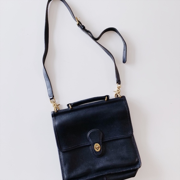 Coach Handbags - COACH Vintage Leather Crossbody Bag Satchel